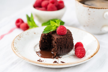 Beberapa Resep Masakan dengan Cokelat Lumer untuk Isian