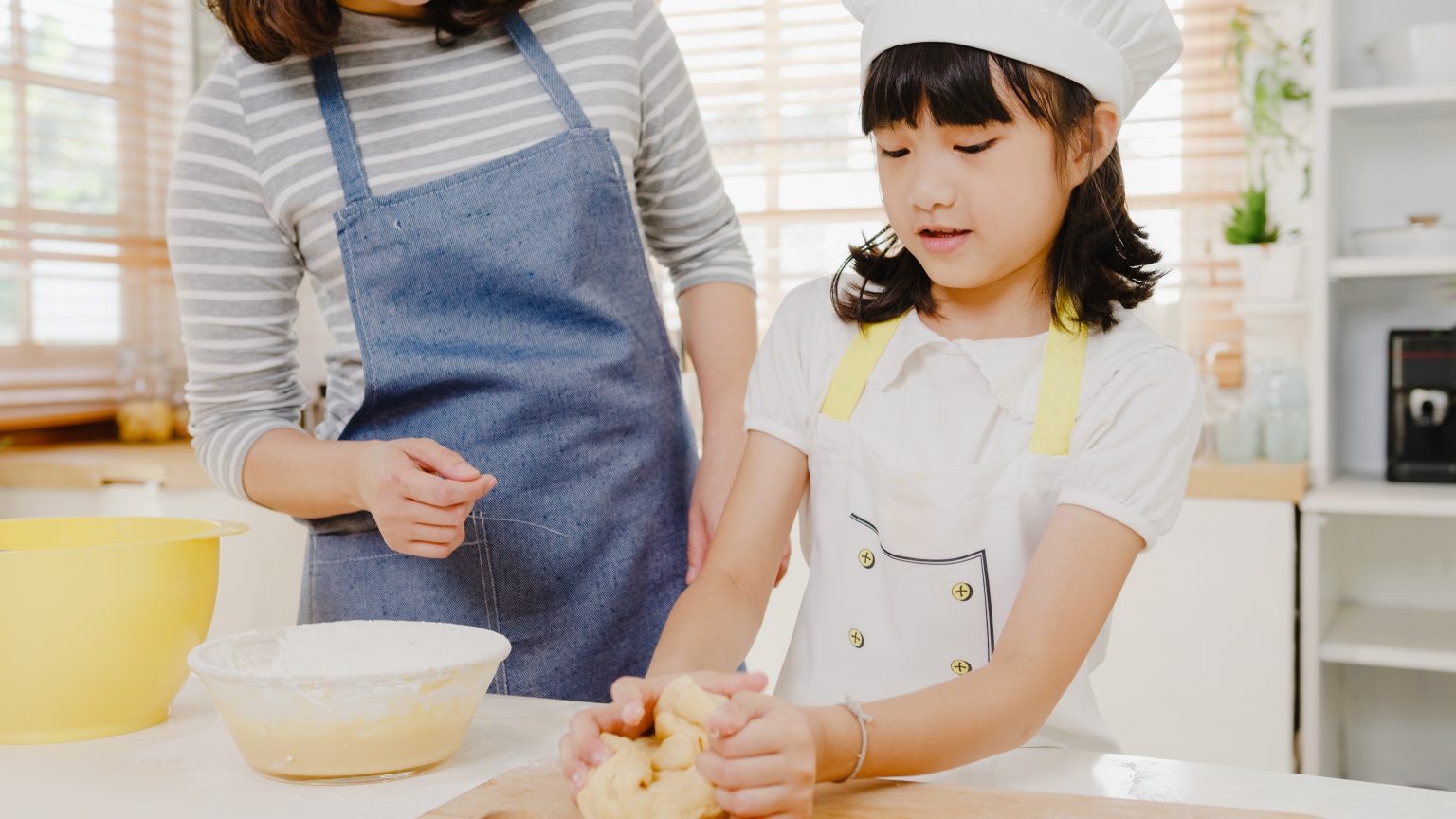 Ide Cooking Class Anak Simple dan Melatih Motorik Anak